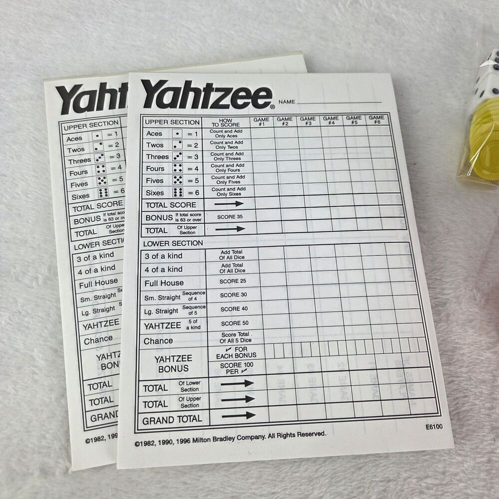 Vintage 1998 Yahtzee Dice Game Milton Bradley Complete With Score Pads - Picture 6 of 11